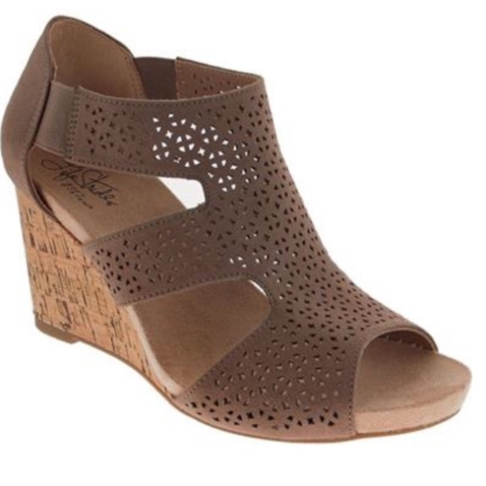 Life Stride Tan Perforated Wedge Sandals